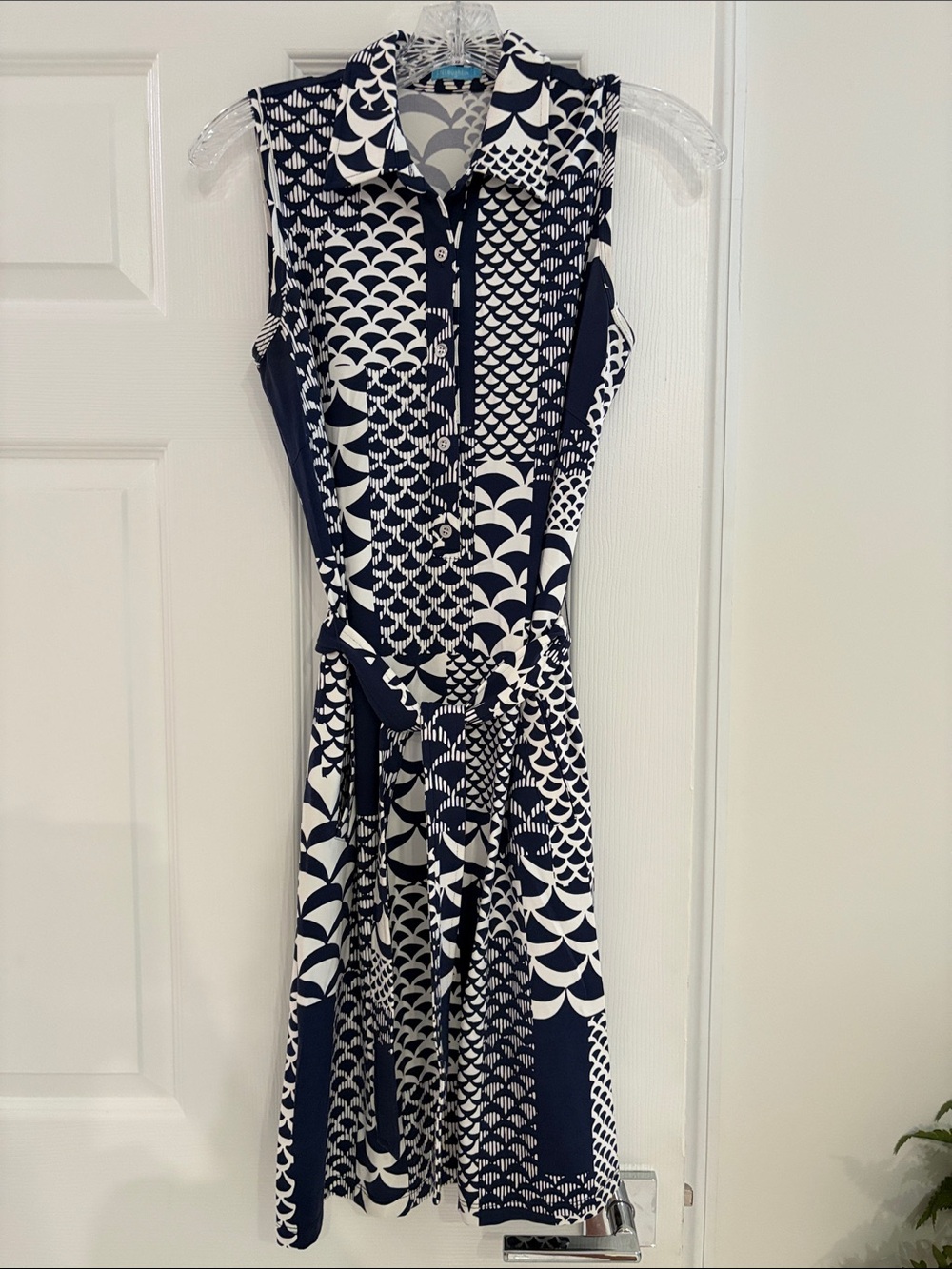 Sleeveless Navy and White Patterned J McLaughlin Shirt Dress with Tie Waist